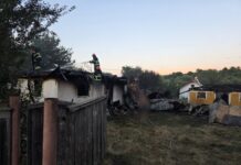 Incendiul de la Călinești Cuparencu a izbucnit de la jocul copiilor cu focul. Au ars două case și trei anexe pe o suprafață de aproximativ 350 de metri pătrați