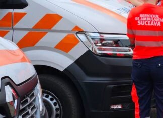 Femeie din Petia, înjunghiată de fiul ei. A fost transportată la Iași