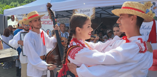 Sărbătoarea Roadelor la Solonețu Nou a adus împreună comunitățile poloneze din țară, alături de oaspeți din Polonia și Ucraina