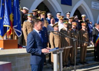 Prefectul de Suceava a deschis noul an școlar la Colegiul Militar din Câmpulung Moldovenesc