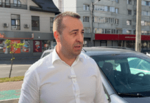 Harșovschi cere restituirea banilor pentru abonamentele de parcare: Au plătit 500 de lei pentru o plăcuță care e doar un suvenir scump. Nu există bază legală pentru aceste abonamente