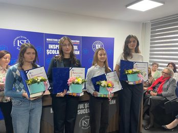 Cele patru absolvente cu 10 la Bac premiate de ISJ Suceava. Două urmează Facultatea de Medicină la Iași și Suceava, iar celelalte două, la București, Automatizări și Calculatoare și Geologie