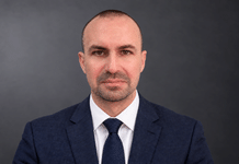Despre importanța autenticității în cultura aparențelor- opinie- Dragoș Huțuleac, consilier filosofic