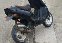 Accident în Vicovu de Sus: Tânăr fără permis, pe un scuter neînmatriculat, lovit de un Audi al cărui șofer nu a acordat prioritate