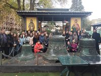 Tinerii ATOS și persoanele nevăzătoare din Suceava, împreună într-o activitate de suflet dedicată Zilei Bastonului Alb