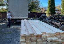 Cherestea confiscată și autoutilitară indisponibilizată pe DJ 208V, la Pătrăuți. Dosar penal pentru transport ilicit de material lemnos