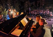 ParKin’Jazz s-a încheiat la Rădăuți, de Ziua Internațională a Muzicii, cu un concert în parcarea Casei de Cultură