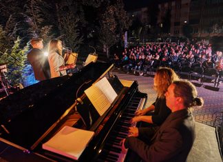 ParKin’Jazz s-a încheiat la Rădăuți, de Ziua Internațională a Muzicii, cu un concert în parcarea Casei de Cultură