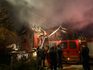 Incendiu puternic la Frumosu: acoperișul unei case și o anexă gospodărească au fost distruse pe 250 de metri pătrați