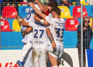 Cetatea 1932 a învins liderul CSM Slatina, 2-0, pe Areni. Cu goluri marcate de Golofca și Fülöp, echipa are a treia victorie la rând