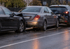 Accident în lanț pe strada Ștefan cel Mare din Gura Humorului. O femeie a ajuns la spital