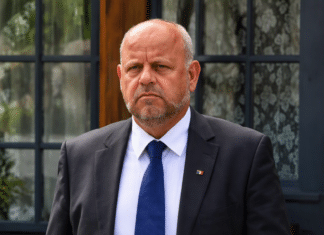 Fostul primar al Rădăuțiului, Aurel Olărean, contestă eșalonarea pe cinci ani a drepturilor bănești recunoscute prin hotărâre judecătorească definitivă